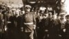 Цар Фердинанд (в средата) при обявяването на независимостта на България, 22 септември 1908 г.