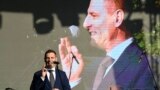 Tuzson Bence fideszes országgyűlési képviselő (ma már igazságügyi miniszter) beszédet mond Kammerer Zoltán polgármesteri beiktatásán a gödi Gróf Széchenyi Ödön parkban 2023. május 24-én