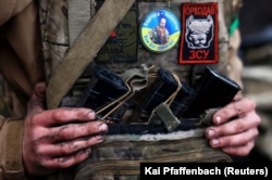 Український артилерист на Донеччині (архівна світлина)