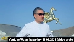 Gurbanguly Berdimuhamedow. Türkmenistanyň "Altyn Asyr" telekanalyndan alnan surat