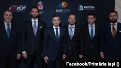 Vlad Marinescu (al doilea din stânga) și Mihai Chirica (al treilea din stânga) au pus la punct detaliile organizării Digital Throne în luna martie 2023. 