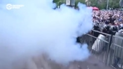 В Ереване стычки между протестующими и силовиками: 12 июня полиция разогнала толпу светошумовыми гранатами