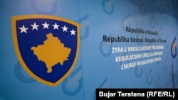 Zyra e Rregullatorit të Energjisë e Kosovës e miratoi më 11 prill rritjen e çmimeve për tarifat e energjisë elektrike për 16.1 për amvisëri dhe biznese që kanë deri në 50 punëtorë, duke nxitur protesta.