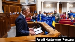 A NATO-főtitkár az ukrán parlamentben 2024. április 29-én