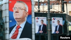 Predizborni plakati Vojislava Šešelja i Aleksandra Vučića u Beogradu, foto-arhiva: 31. mart 2017. godine