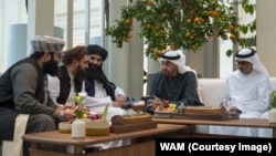 دیدار هیئت طالبان به رهبری سراج الدین حقانی با مقامات امارات متحده عربی در ابوظبی 