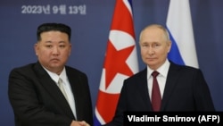 Владимир Путин и Ким Чен Ын на космодроме Восточный, сентябрь 2023 года