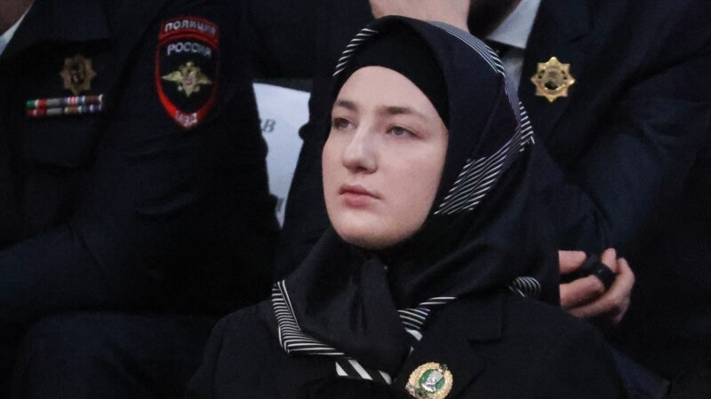 20-летняя дочь главы Чечни получила орден за «вклад в развитие медицины»