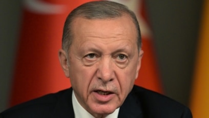 Турският президент Реджеп Тайип Ердоган каза че ще допусне присъединяването