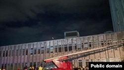 În seara zilei de 7 mai, două încăperi din clădirea postului public Radio Moldova a fost cuprinse de flăcări.