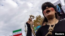 Iranian protesters in Turkey rally against Iran's use of the death penalty. (file photo)