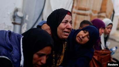 Orqa tomondan sexy brunettalar