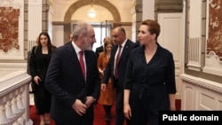 Ermənistanın baş naziri Nikol Paşinyan mayın 14-də Kopenhagendə danimarkalı həmkarı Mette Frederiksen ilə görüşüb