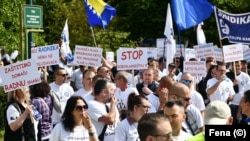 Protestna šetnja Sindikata radnika u trgovini i i uslužnih djelatnosti, Sarajevo, 1. maj 2024.