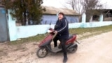 The Moped-Riding Granny Giving Ukrainian Troops Food And Shelter 