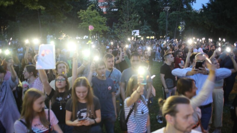 Одговорност за масовните убиства побараа учесниците на протестот против насилството во Белград