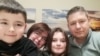 Семья петербуржцев, живущих в Сербии: Елена Копосова и Евгений Мушкин с детьми