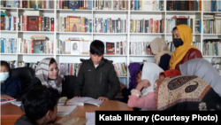 کتایون: ایجاد چنین مکانی در شرایط کنونی برای دختران روزنهٔ امید است