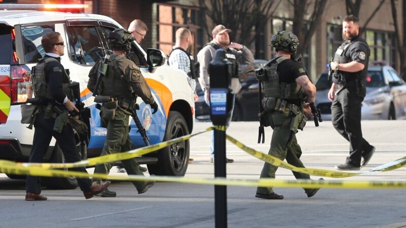 Петмина убиени во пукање во Кентаки, напаѓачот неутрализиран