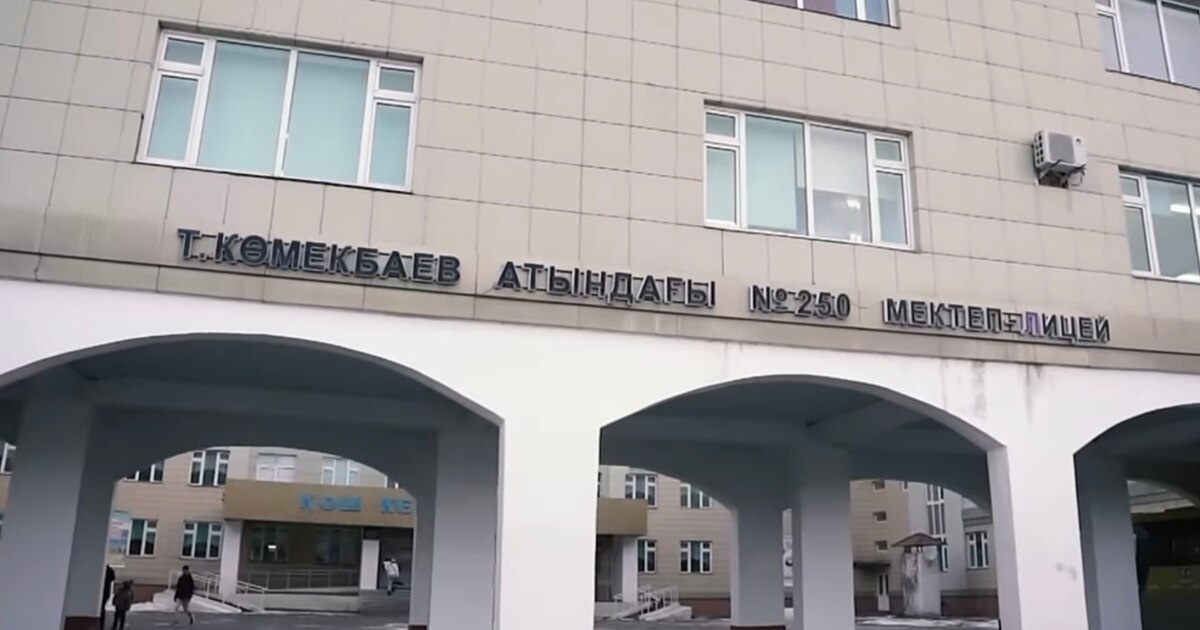 Әдемі бисексуалдық порно көру