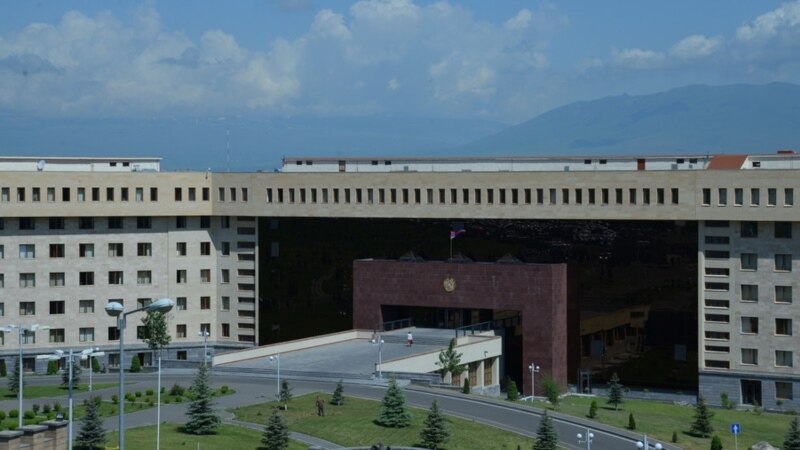 Երևանը հերքում է «կրակ բացելու» Բաքվի հայտարարությունը