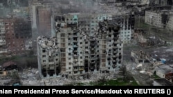 نمایی از ویرانی‌های برجای مانده از نبرد باخموت در استان دونتسک اوکراین