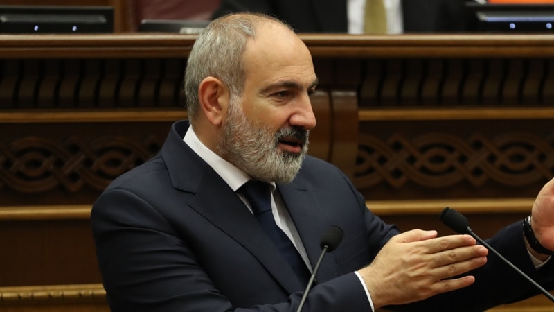 Пашинян приказал готовить новую конституцию Армении – стремится устранить противоречия с Азербайджаном