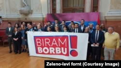 Poslanici opozicije u Skupštini Srbije koji izlaze zajedno na beogradske izbore pod sloganom "Biram borbu", 22. april 2024.