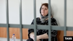 Зарема Мусаева в суде, фотография от 4 июля 2023 года
