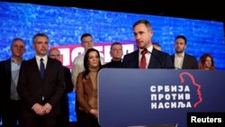 Miroslav Aleksić, predsednik Narodnog pokreta Srbije i predstavnici drugih političkih stranaka okupljenih u opozicionoj koaliciji Srbija protiv nasilja, fotoarhiv