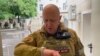 Євген Пригожин в захопленому штабі Південного воєнного округу Росії у Ростові, 24 червня 2023 року 