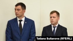 Alexandru Cernei (stânga) și Octavian Iachimovschi, în timpul audierilor pentru concursul la funcția de procuror general, mai 2024.