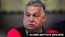 Orbán Viktor december 14-én a sajtónak nyilatkozik Brüsszelben
