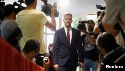 Jedan od čelnika Pokreta "Evropa sad" Milojko Spajić na biralištu u Podgorici, Crna Gora, 11. jun 2023.