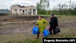 Наприклад у Локні і Басівці, які розташовані найближче до кордону з РФ, залишається близько 20 людей. Фото ілюстративне 