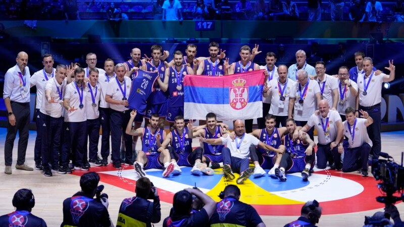 Košarkaši Srbije osvojili srebro u finalu Svetskog prvenstva