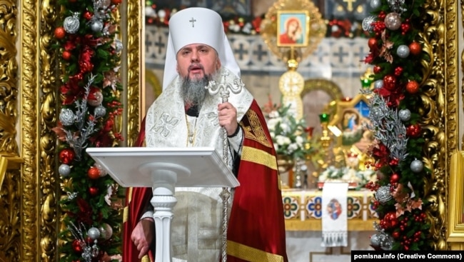 Глава ПЦУ, митрополит Київський і всієї України Епіфаній під час літургії перед Різдвом Христовим. Київ, Свято-Михайлівський Золотоверхий собор, 24 грудня 2023 року