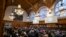 Imagine din interiorul Curții Internaționale de Justiție în timpul deciziei în cazul Ucraina vs Rusia, privind finanțarea terorismului de către Rusia în Crimeea ocupată
