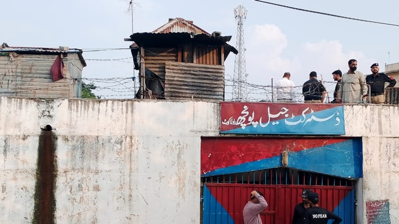 د پاکستان تر واک لاندې کشمیر له زندانه ۱۸ بندیان تښتېدلي دي