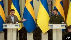 Президент України Володимир Зеленський і прем’єр-міністр Швеції Ульф Крістерссон у Києві, 15 лютого 2023 року