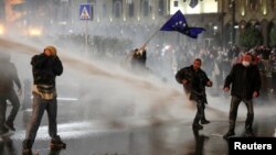 Хиляди излязоха на протест в Тбилиси във вторник вечерта