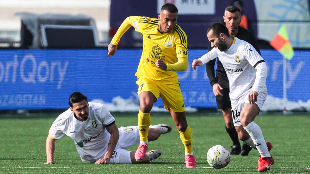 Ұзын шалбар немесе трусики киген әйелдердің эротикалық бейнелері Шынайы орыс порносын көріңіз