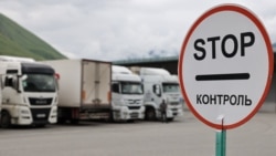 Ermənistandan olan yük maşını sürücüləri Rusiyaya etiraz edir