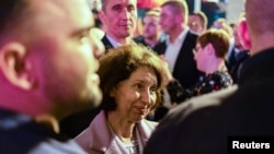 Кандидатката на проруската ВМРО-ДПМНЕ Гордана Силяновска-Давкова спечели първия тур от изборите с убедителна преднина. 24 април 2024 г.