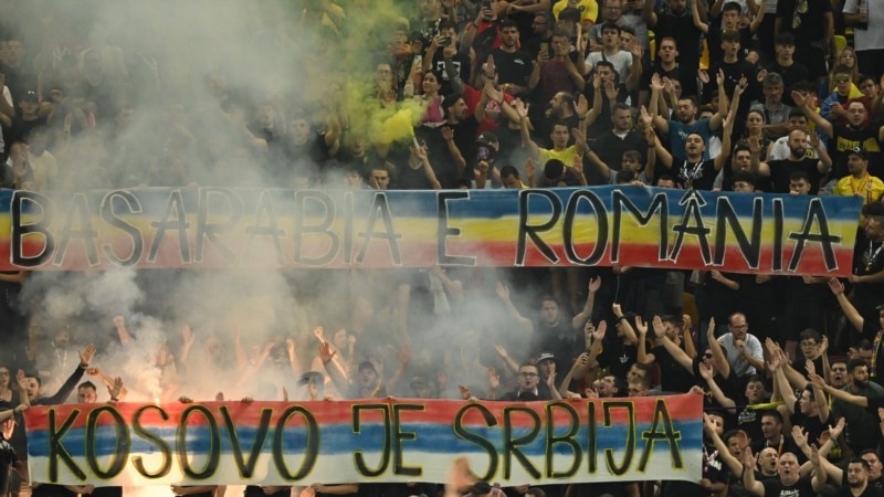 Privremeno prekinut meč Rumunija-Kosovo zbog skandiranja rumunskih navijača 'Kosovo je Srbija'