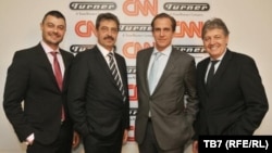 Николай Бареков, Цветан Василев, Патрик Мартин и Герхард Зайлер след подписването на споразумението между ТВ7 и американската CNN.