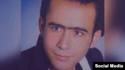 تصویری که منابع حقوق بشری از شهاب نادعلی، زندانی سیاسی، منتشر کرده‌اند