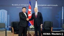 Şimali Koreya lideri Kim Çen İn, Rusiya prezidenti Vladimir Putin