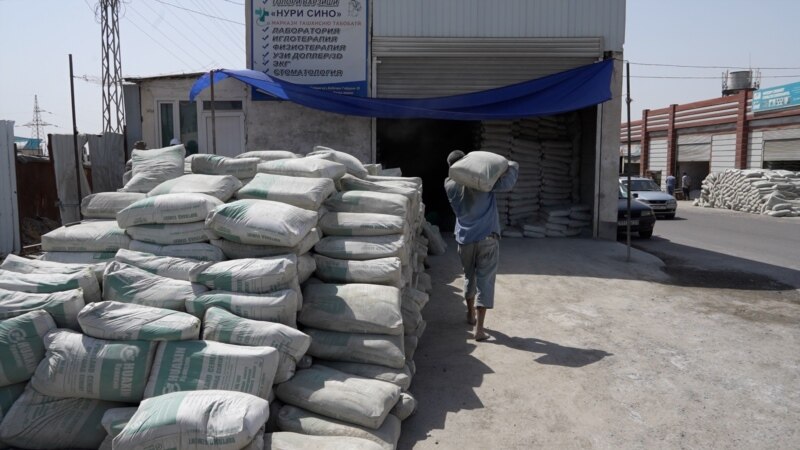 Власти Таджикистана ввели запрет на вывоз из страны цемента