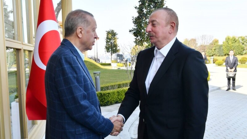 Erdogan Alyýewi Ermenistan bilen dartgynlylykdan saklanmaga çagyrdy